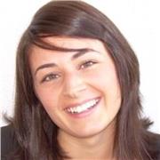 Laureata in Mediazione Linguistica per il Turismo e le Imprese con esperienza di studio e di lavoro all'estero (in Irlanda e in Germania). Conoscenza della lingua inglese e tedesca - livello C1. Disponibile a tenere ripetizioni o corsi di lingua base